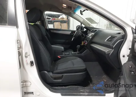 2018 Subaru Outback 2.5I Premium z USA, uszkodzony, nr VIN 4S4BSACC2J3368545